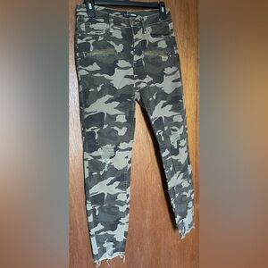 Fashion Nova Army Print Ankle Jeans